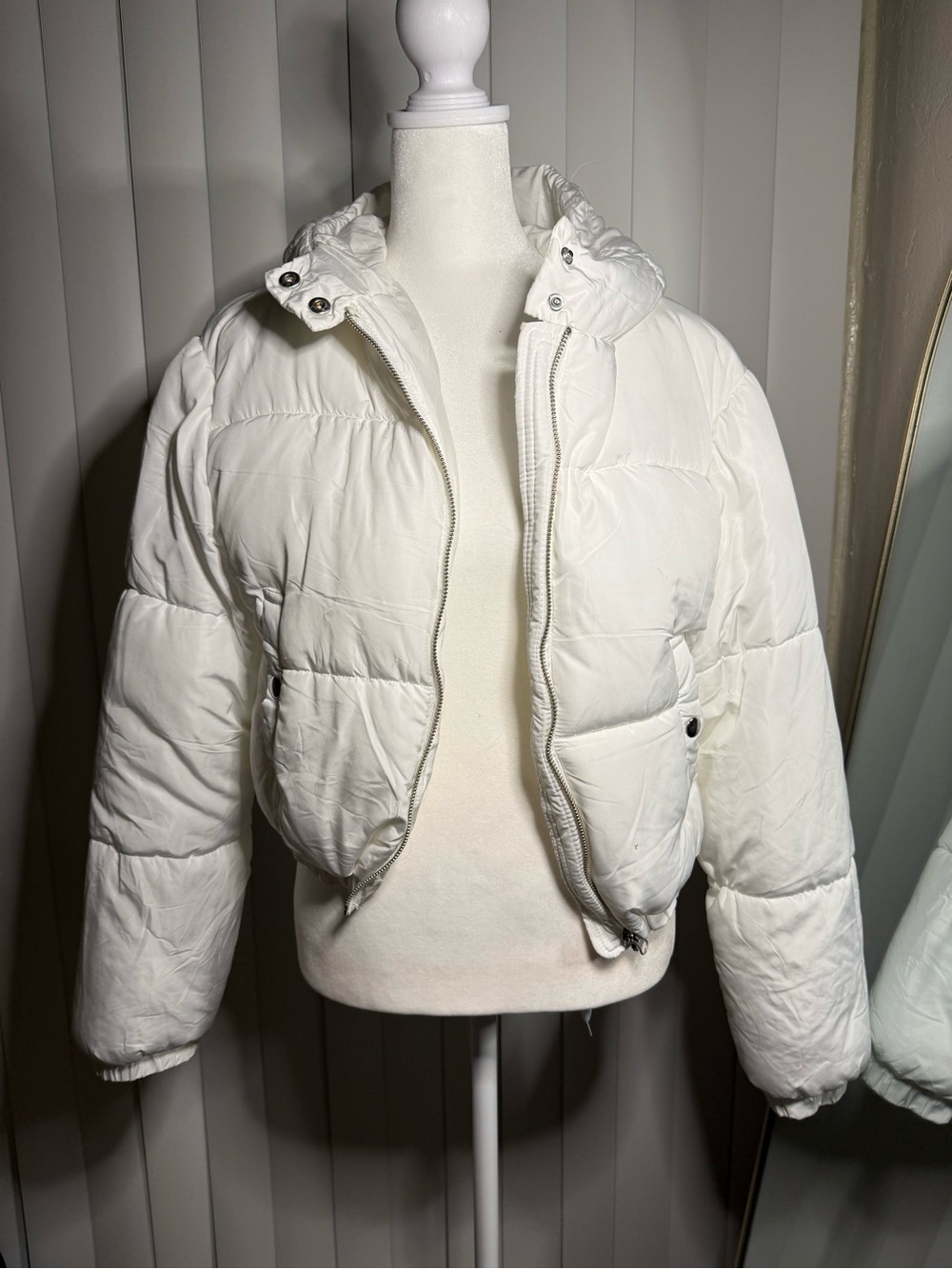 Fashion Nova Cropped White Puffer Jacket